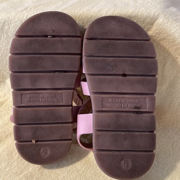 Pre owned Toddler sandals - Picture 2 of 3